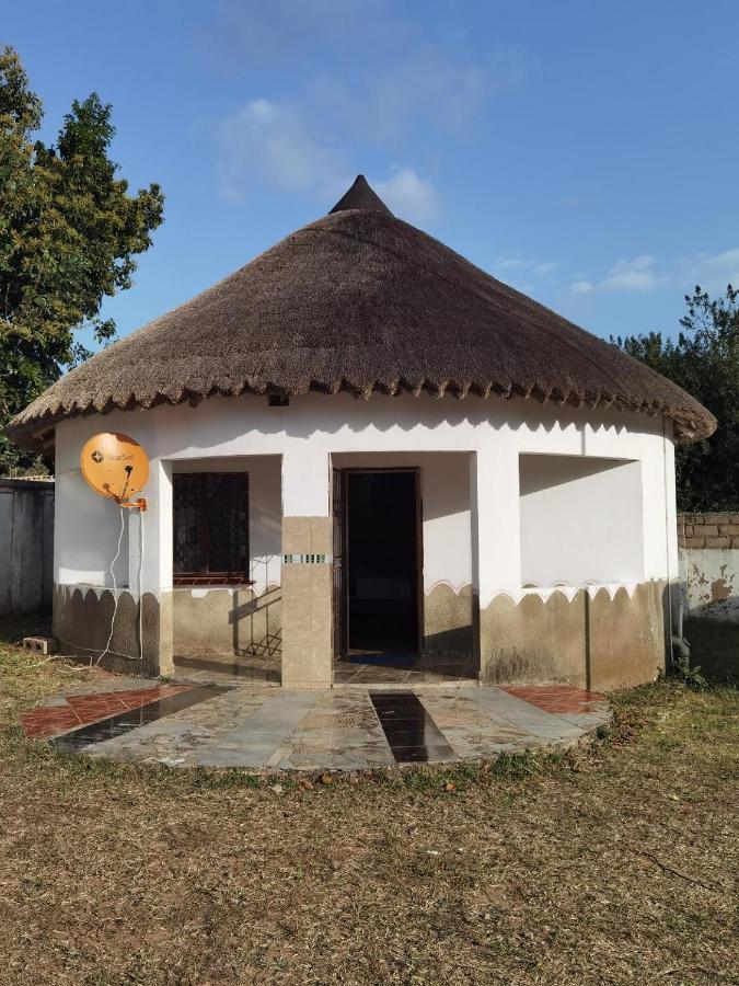 The Round House Apartamento Manguzi Exterior foto